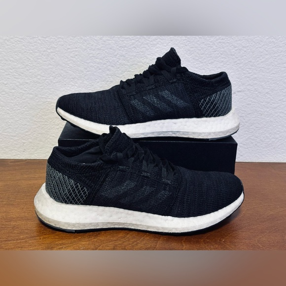 Adidas Pureboost Go Athletic
Lace Up Training Shoe Unisex
Size 6 Black - Picture 3 of 8